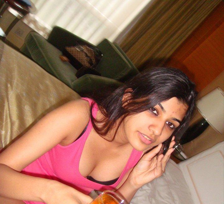 Hot Desi College Girls