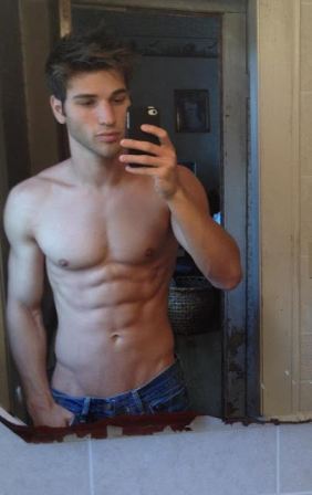 Hot Guy Mirror Selfie