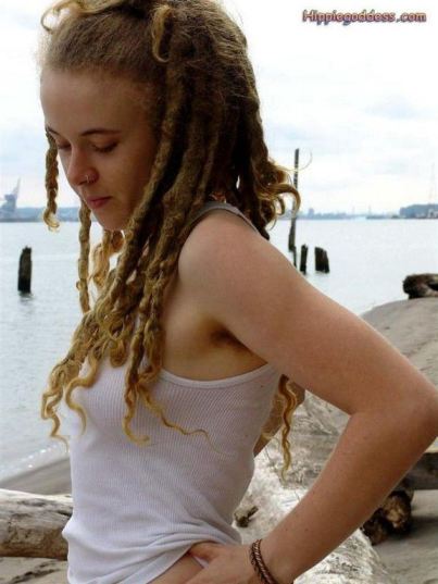 Hot Hippie Chicks With Dreads