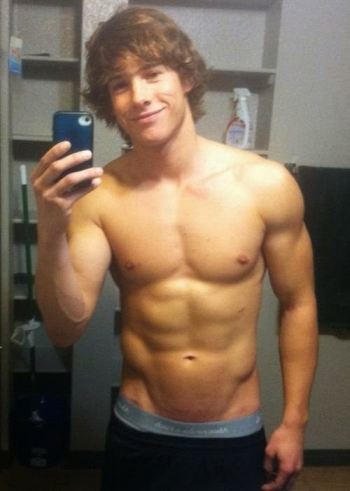 Hot Muscle Boy Selfie