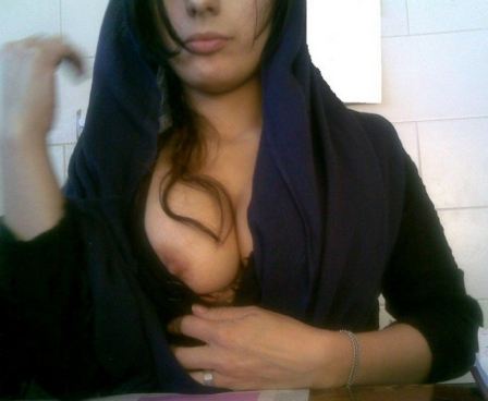 Hot Sexy Iranian Girl