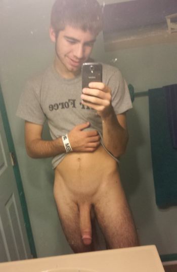 Hung Naked Guy Selfie