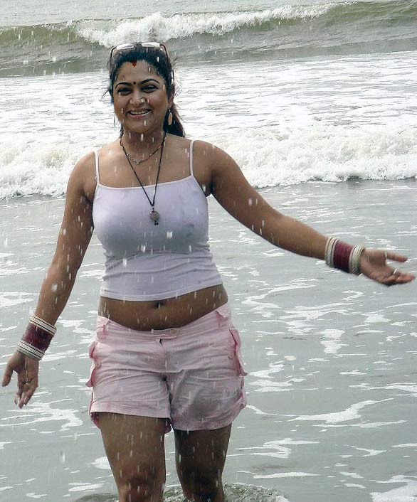 Indian Actress Bikini Hot Women In Beach