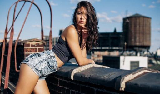 Jeans Shorts City Perfect Body Legs Erotic Teen Girl