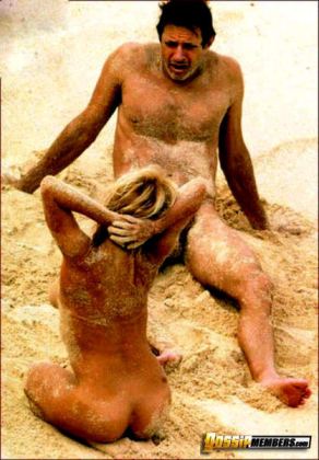 Jeff Goldblum Naked On Beach