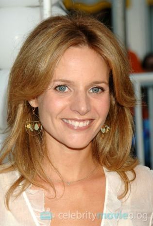 Jessalyn Gilsig Fakes