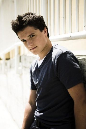 Josh Hutcherson Hot