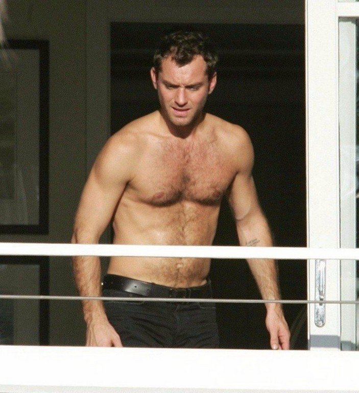 Jude Law Nude