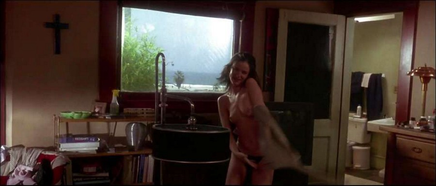 Juliette Lewis Nude Scenes