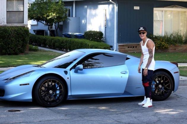 Justin Bieber Blue Ferrari