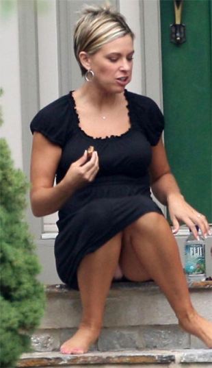 Kate Gosselin Upskirt