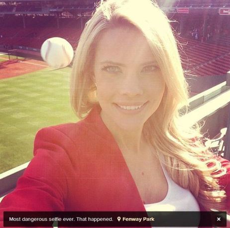 Kelly Nash Selfie