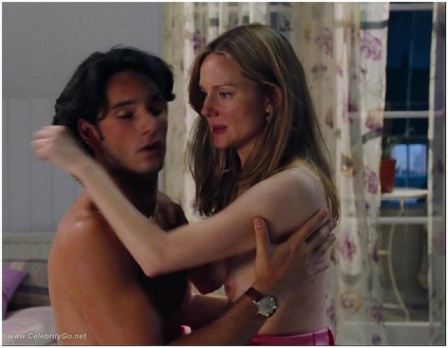 Laura Linney Nude
