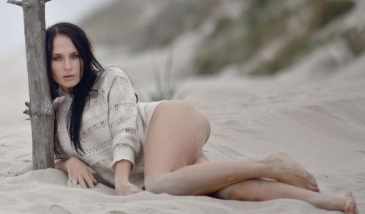 Legs Face Eyes Sexy Lips Passion Seductive Girl Sand Ass