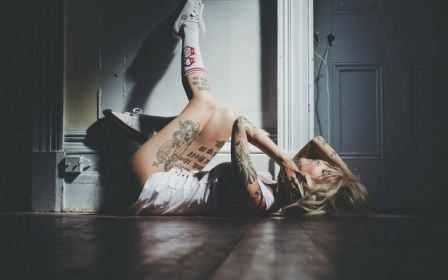 Legs Sara Fabel Girl Model Tattoos Face Hair Shadow