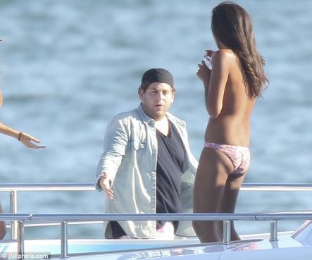 Leonardo Dicaprio Jonah Hill Topless