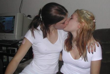 Lesbian Girls Kissing Jb