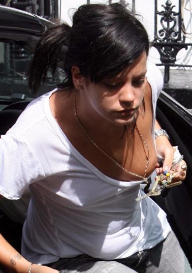 Lily Allen Nipple