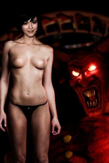 Mary Elizabeth Winstead Topless