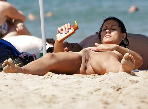 Mature Nude Women Beaches