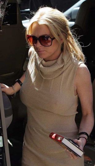 Meg Ryan Pokies Nipples Braless