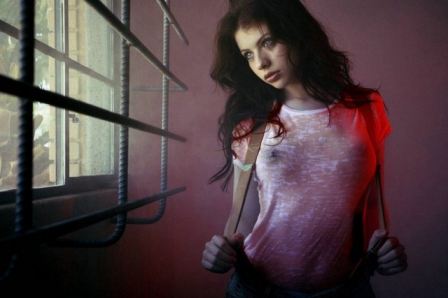 Michelle Trachtenberg Nipples