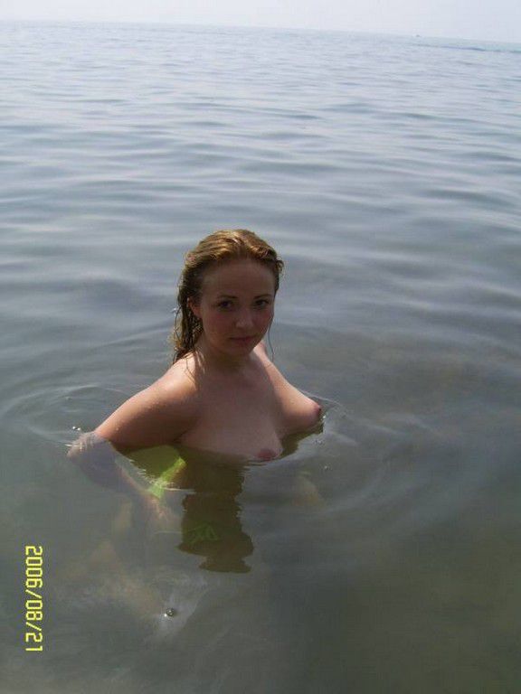 Naked Girls Swimming Nude Lake
