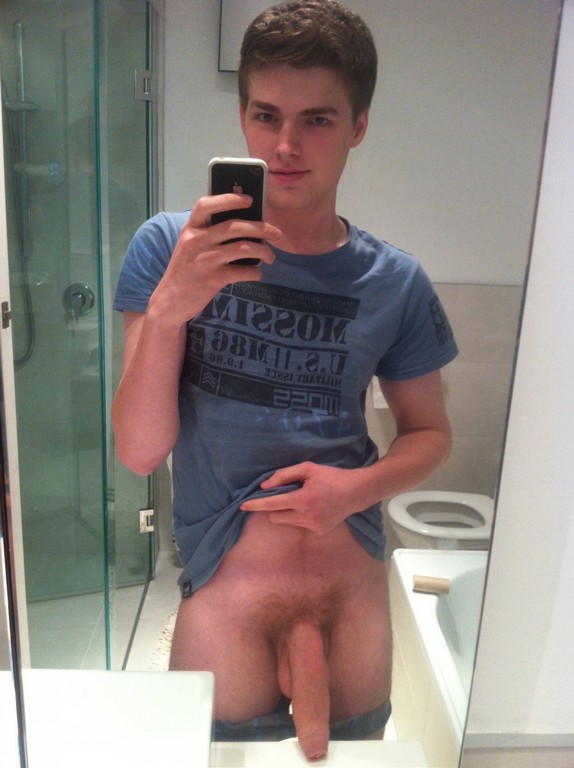 Naked Men Selfies