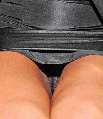 Natalie Imbruglia Upskirt