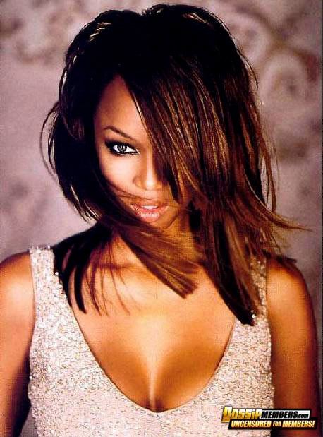 Next Top Model Tyra Banks Cleavage