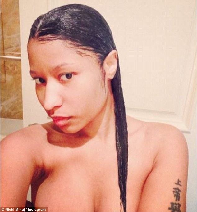 Nicki Minaj Nude Selfie