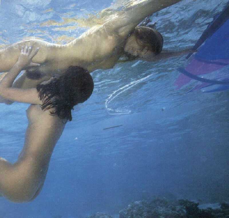 Nude Girls Skinny Dipping Underwater