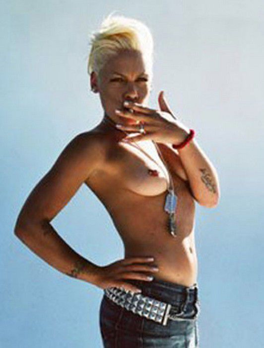 Nude Pink Singer Alecia Beth Moore