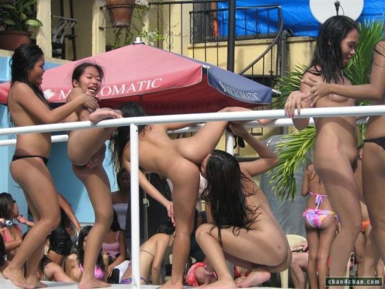 Nude Spring Break Lesbians