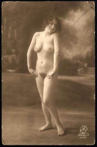 Nude Vintage Erotica