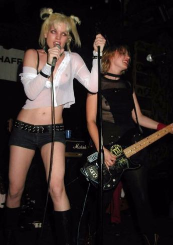 Pauley Perrette Slip