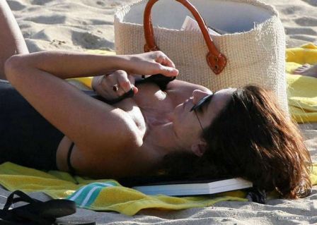 Penelope Cruz Nude On Beach
