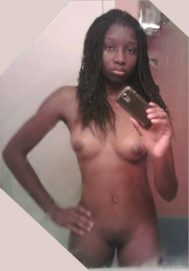 Petite Black Teen Selfie