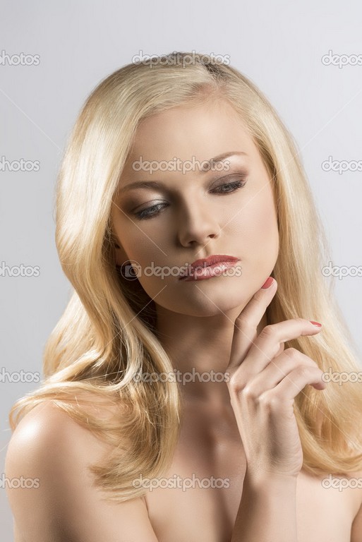 Pretty Blonde Girls Naked