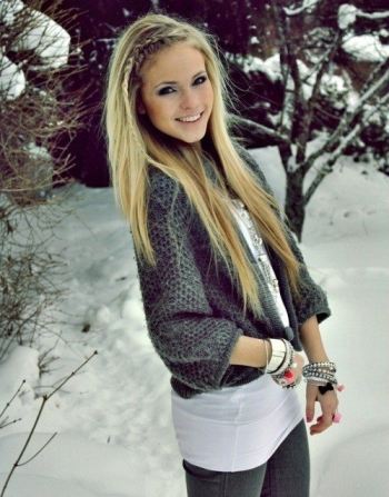 Pretty Teens With Blonde Hair