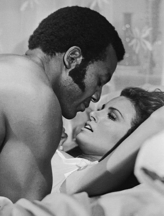 Raquel Welch Jim Brown