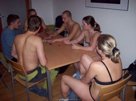 Real Strip Poker Amateur