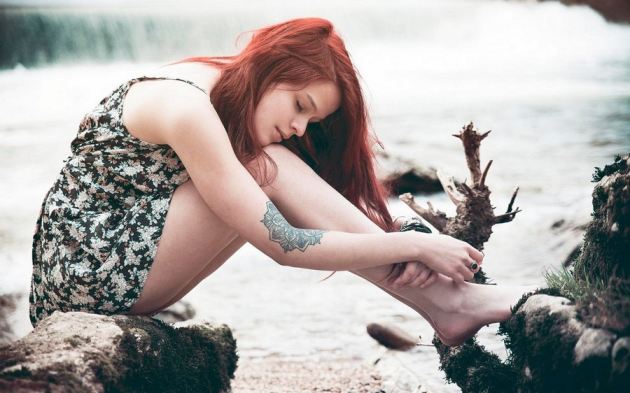 Redhead Tattoo Dress Sexy Legs