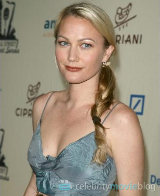 Sarah Wynter Nude