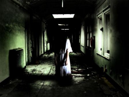 Scary Ghost Girl