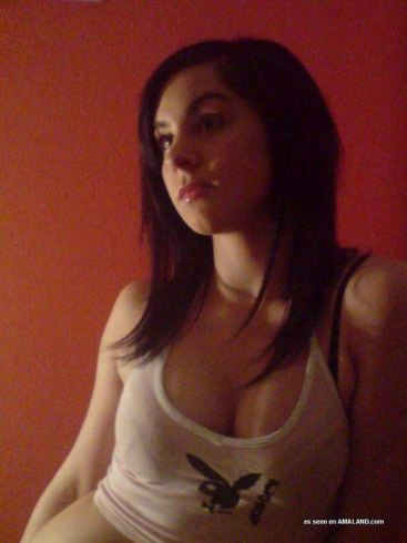 Sexy Brunette Non Nude