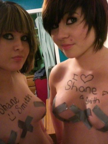 Sexy Naked Emo Girls