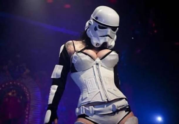 Sexy Star Wars Female Stormtrooper