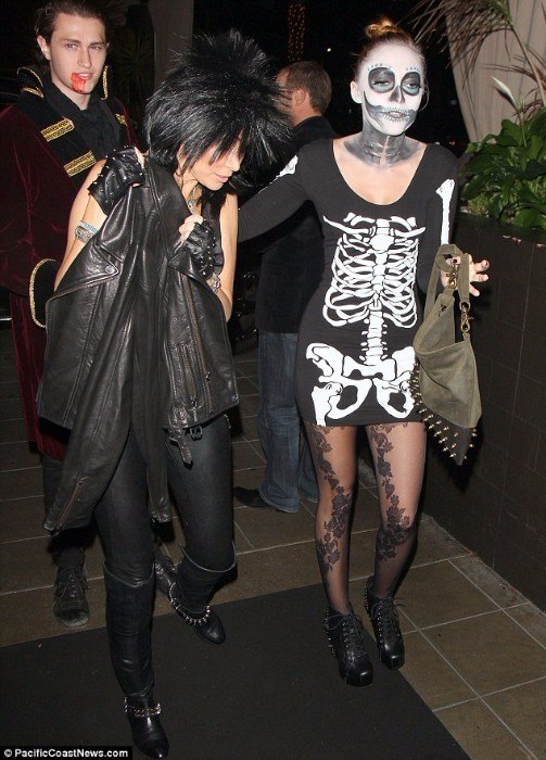 Skeleton Face Paint Adult Halloween Costume