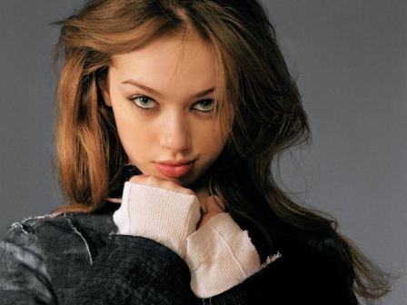 Skye Sweetnam Closeup Face Cute Lips